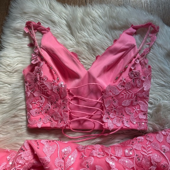 MORI LEE Bright Pink 2 Piece Floral Sparkly Lace Up Prom Gown - Picture 12 of 13
